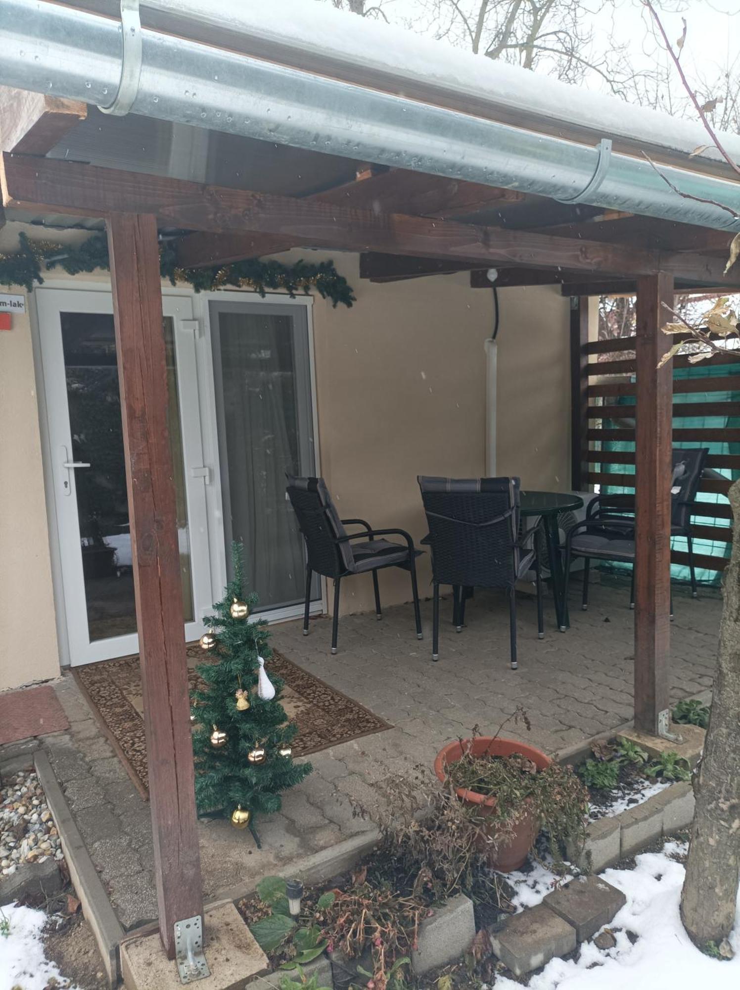 Csilla Apartman Balogunyom Exterior photo